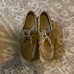 Sperry shoes barely worn